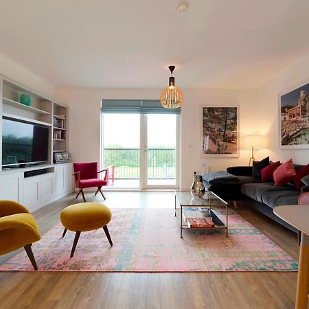 Pass The Keys Stunning And Spacious Modern Flat - Own Car Park เคมบริดจ์ ภายนอก รูปภาพ