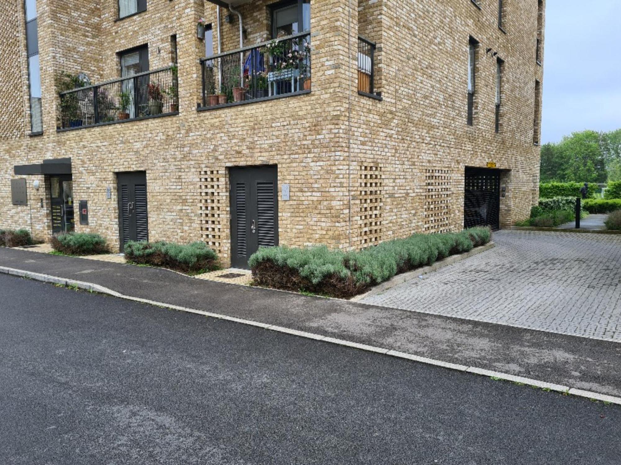 Pass The Keys Stunning And Spacious Modern Flat - Own Car Park เคมบริดจ์ ภายนอก รูปภาพ