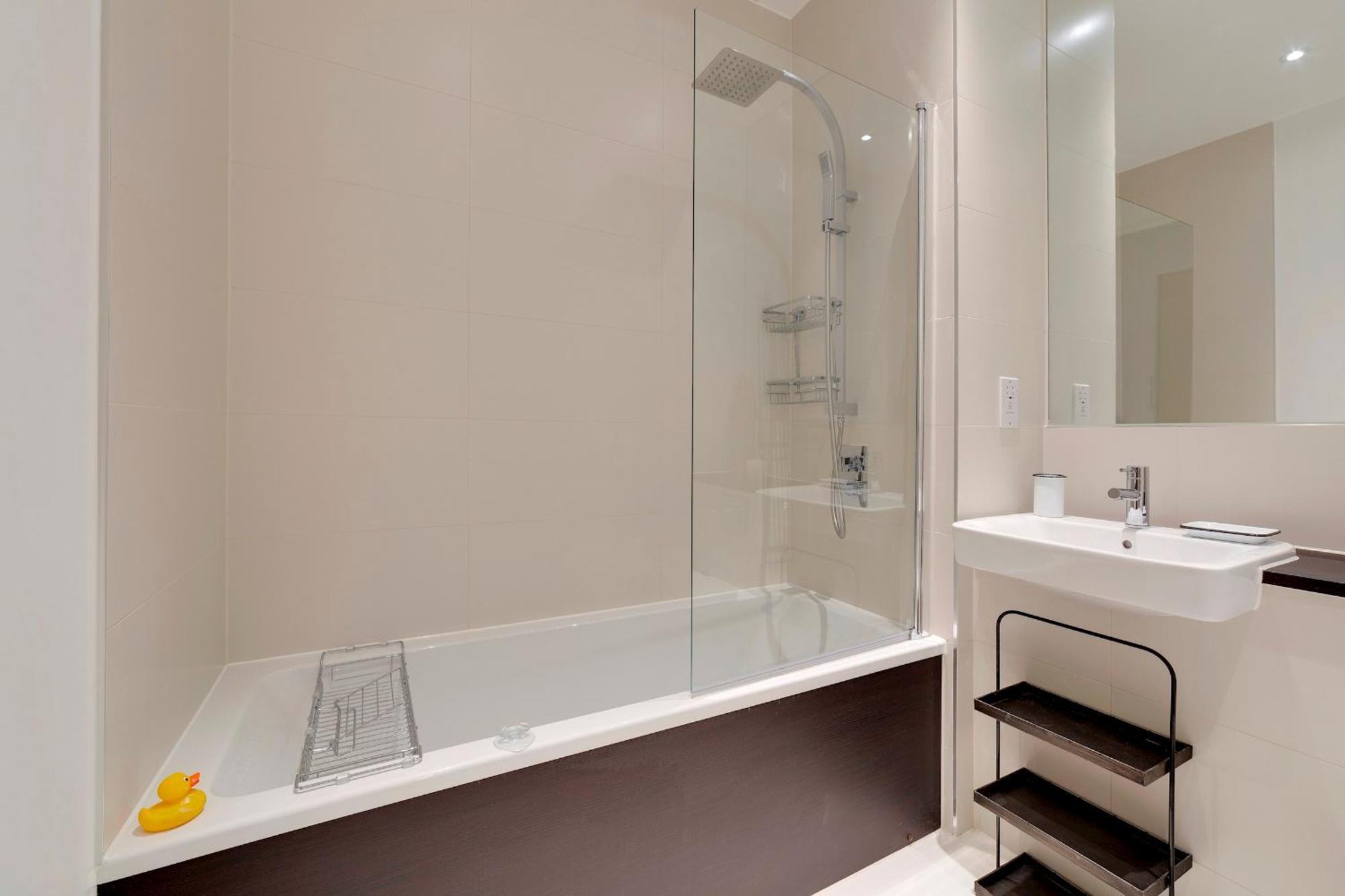 Pass The Keys Stunning And Spacious Modern Flat - Own Car Park เคมบริดจ์ ภายนอก รูปภาพ