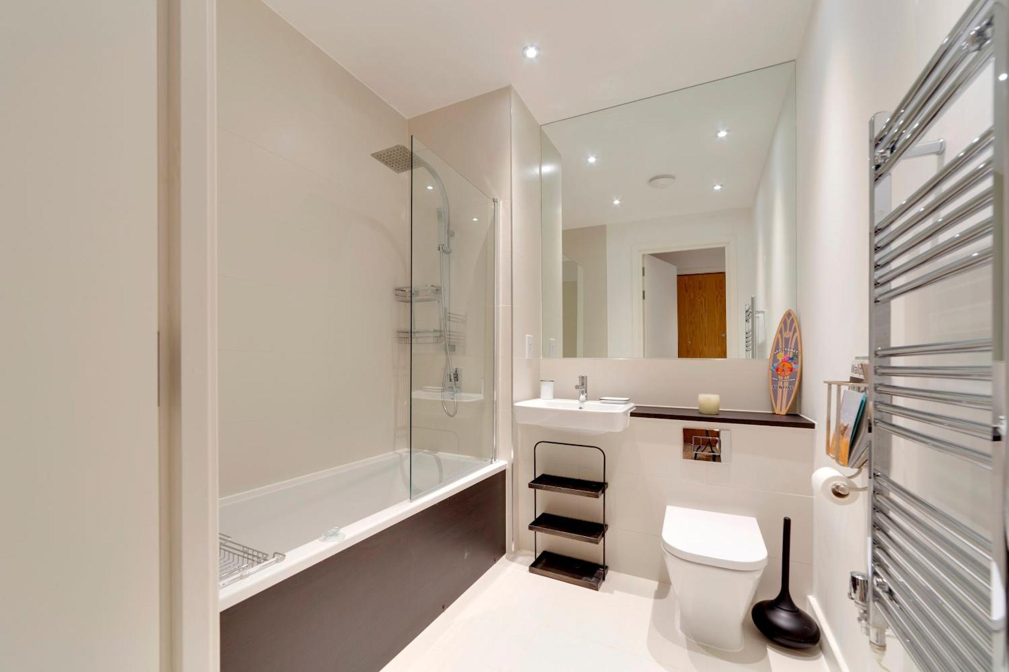 Pass The Keys Stunning And Spacious Modern Flat - Own Car Park เคมบริดจ์ ภายนอก รูปภาพ
