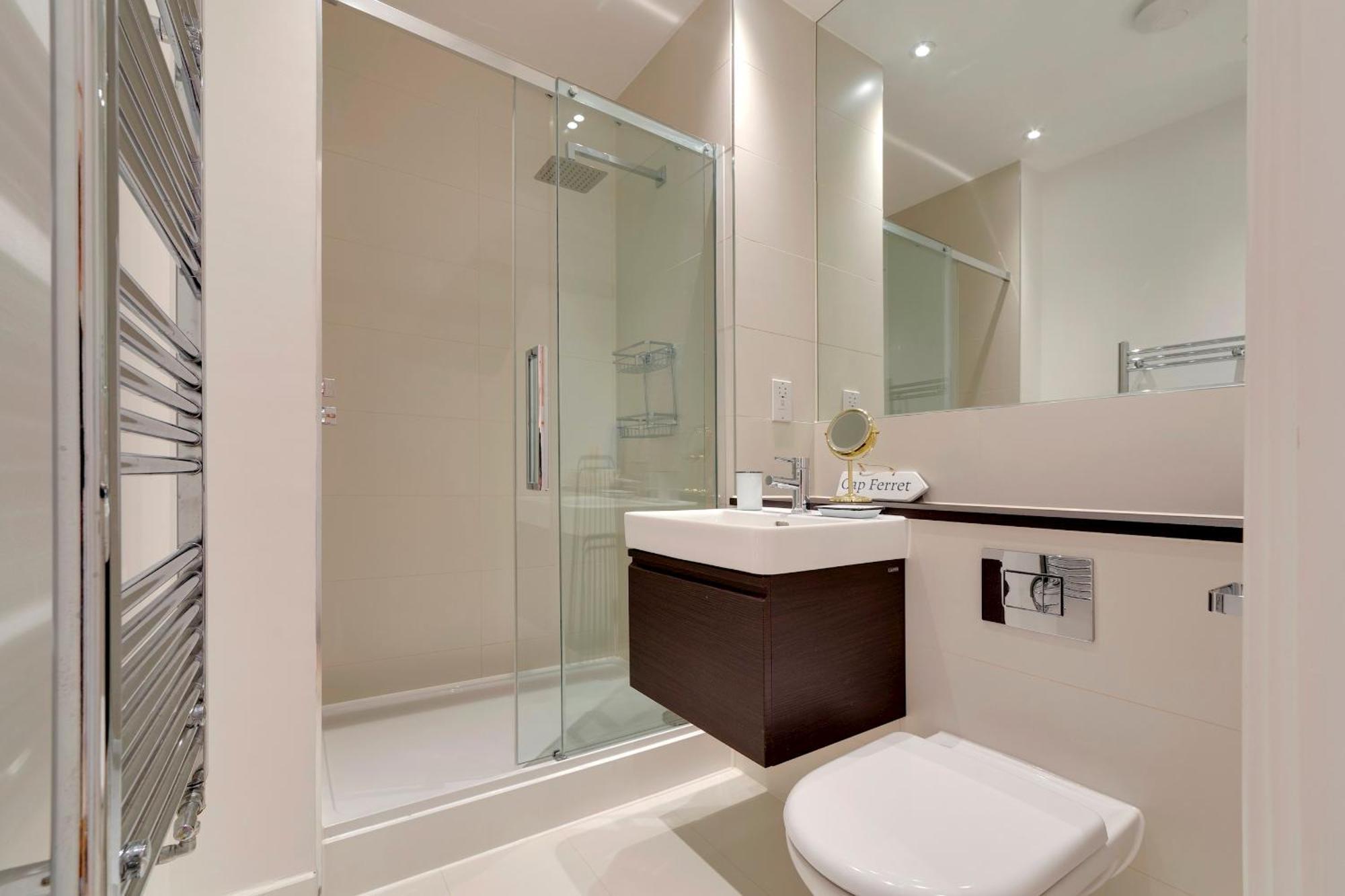 Pass The Keys Stunning And Spacious Modern Flat - Own Car Park เคมบริดจ์ ภายนอก รูปภาพ