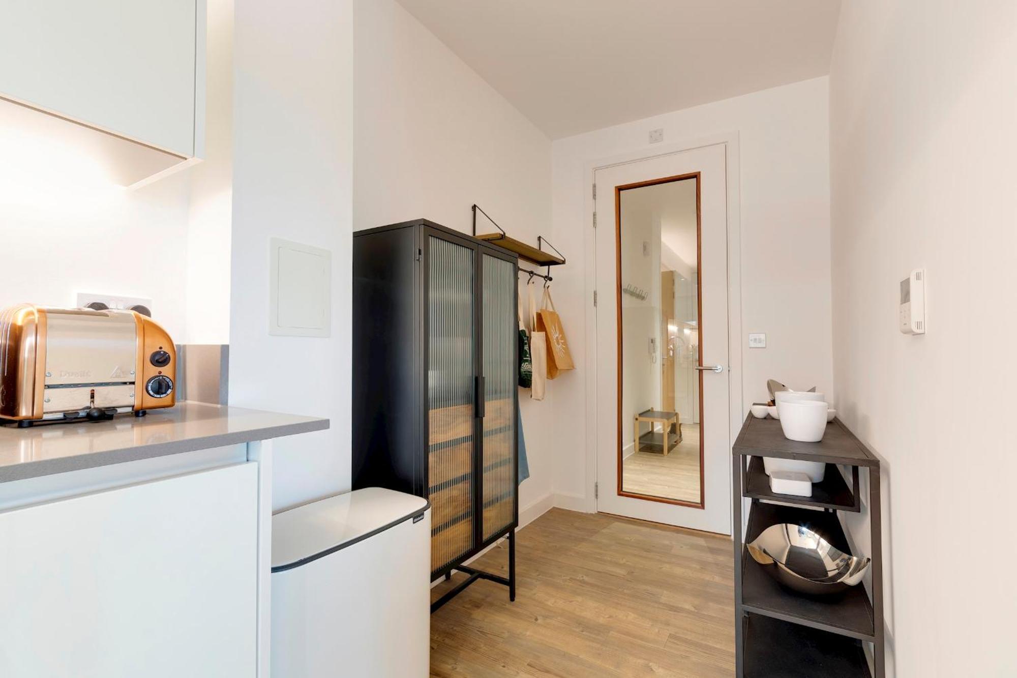 Pass The Keys Stunning And Spacious Modern Flat - Own Car Park เคมบริดจ์ ภายนอก รูปภาพ