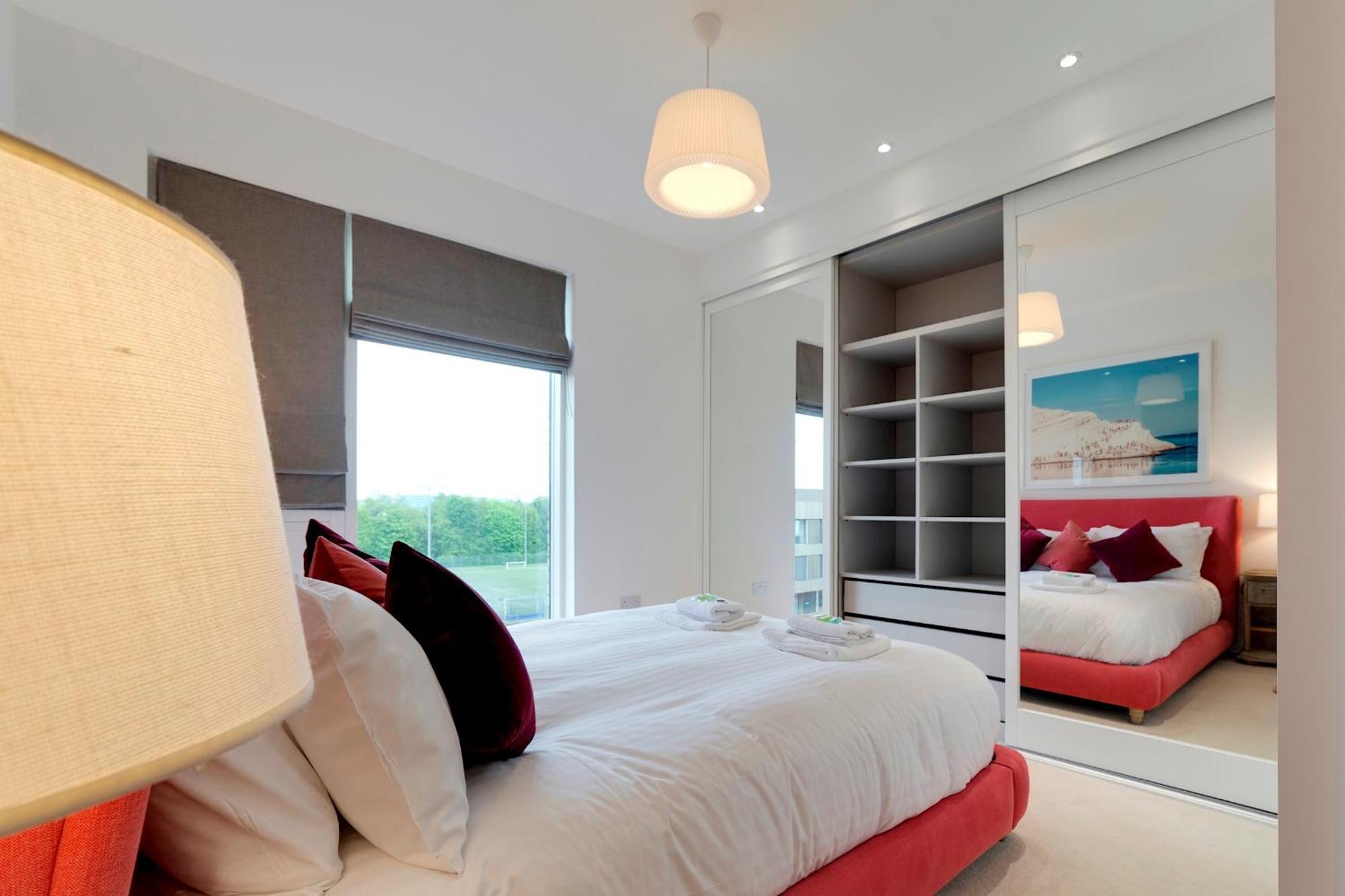 Pass The Keys Stunning And Spacious Modern Flat - Own Car Park เคมบริดจ์ ภายนอก รูปภาพ
